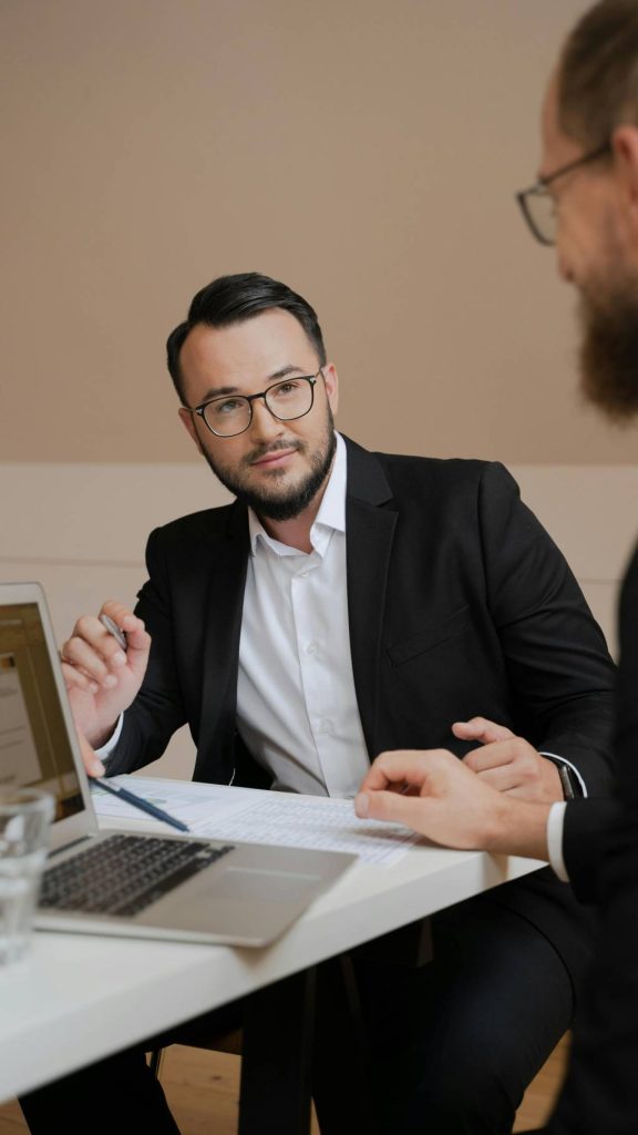 Formation en ligne ou accompagnement présentiel pour créer son entreprise