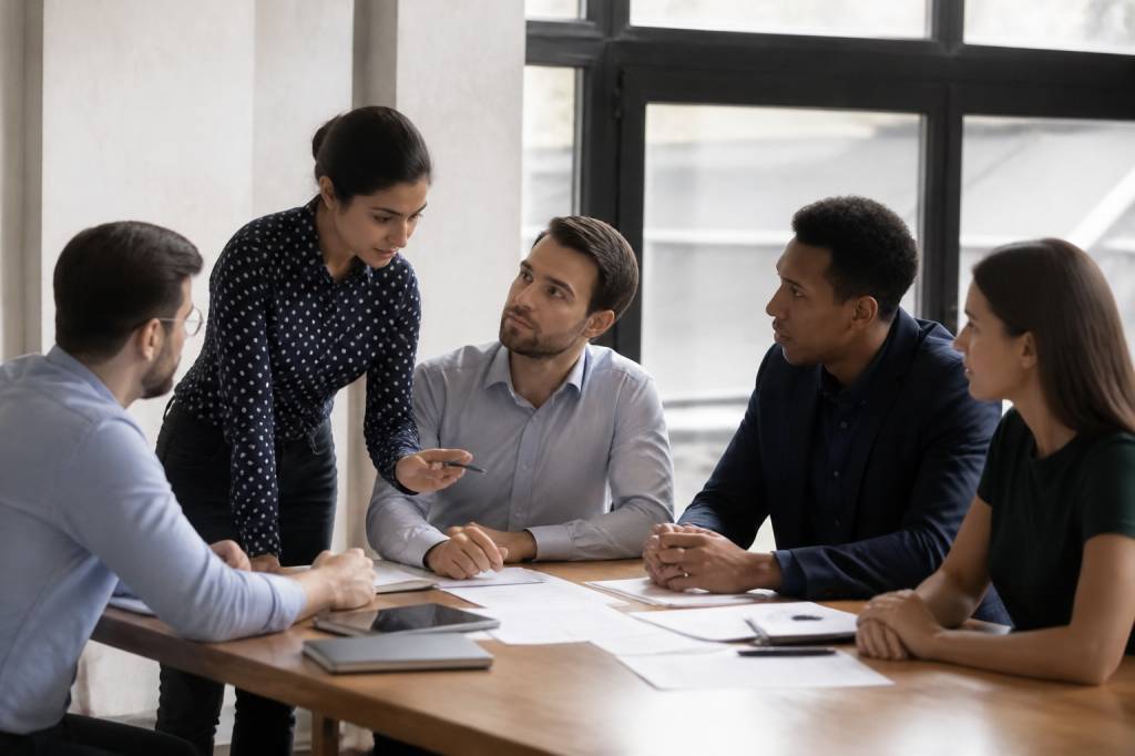 Apec fiche métiers : guide pour choisir son orientation professionnelle